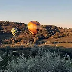 Le Dimore Di Mezza Costa - Restaurant & Cooking Classes Bed & Breakfast 4*
