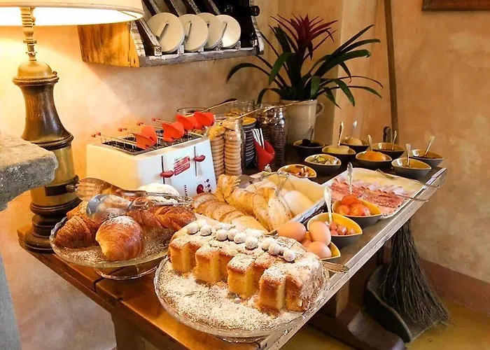 Le Dimore Di Mezza Costa - Restaurant & Cooking Classes Alojamento de Acomodação e Pequeno-almoço 4*