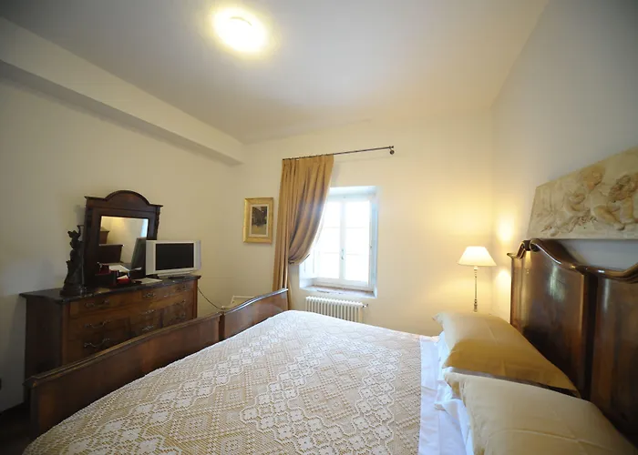 Le Dimore Di Mezza Costa - Restaurant & Cooking Classes B&B 산카시아노인발디파사