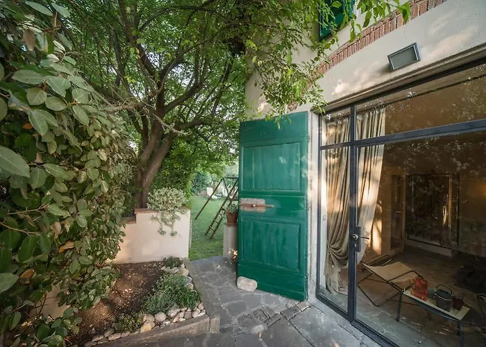 Le Dimore Di Mezza Costa - Restaurant & Cooking Classes B&B 산카시아노인발디파사